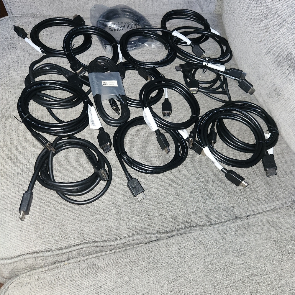 8 Bundle of Black HDMI Cables